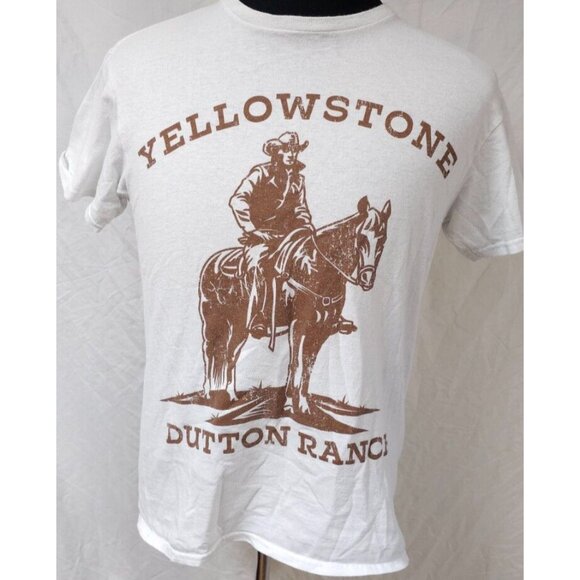 Yellowstone Dutton Ranch Medium White Cowboy Horse Spellout Distressed Tee Shirt - Picture 1 of 13